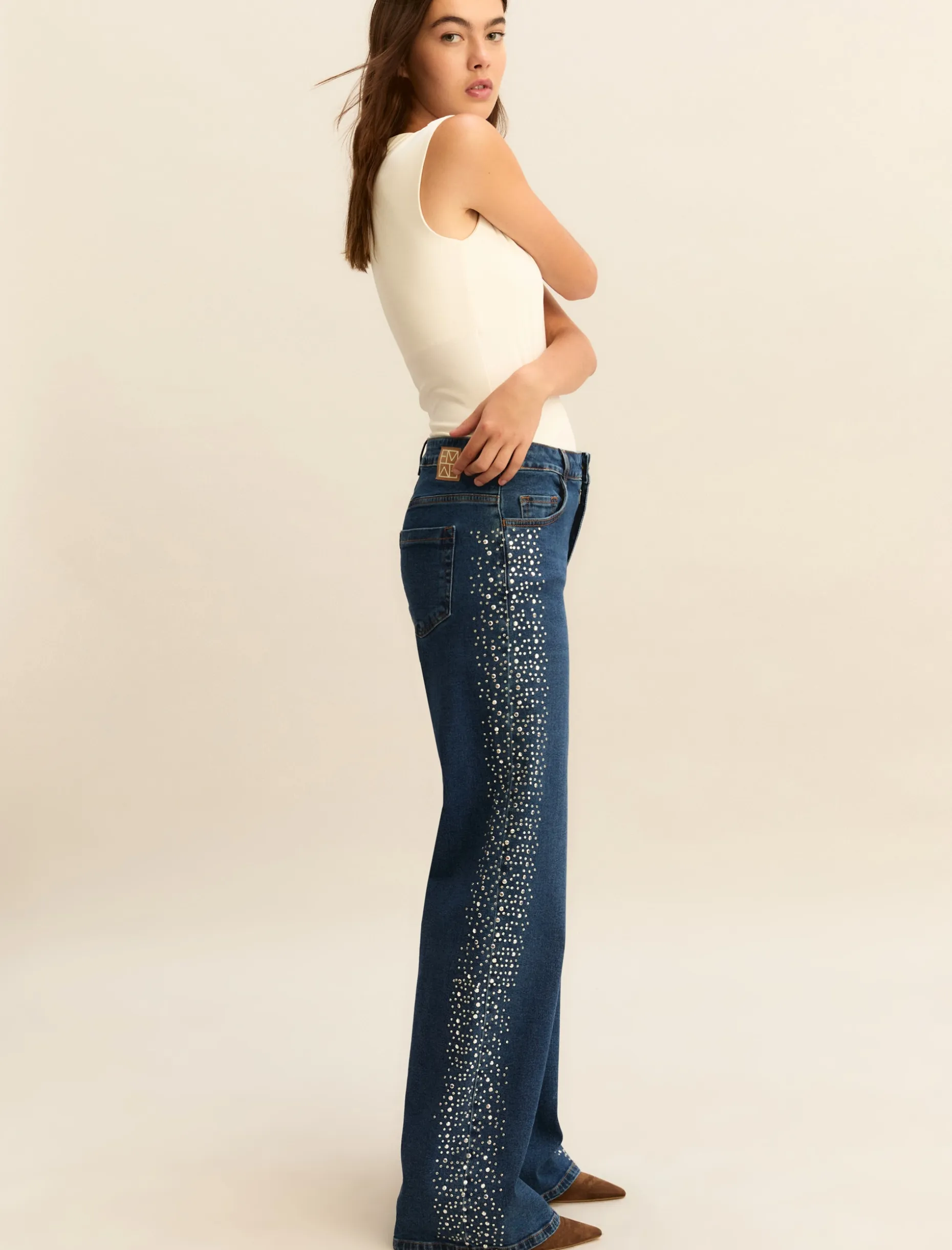 Denim wide leg con cristalli e borchie - BLU