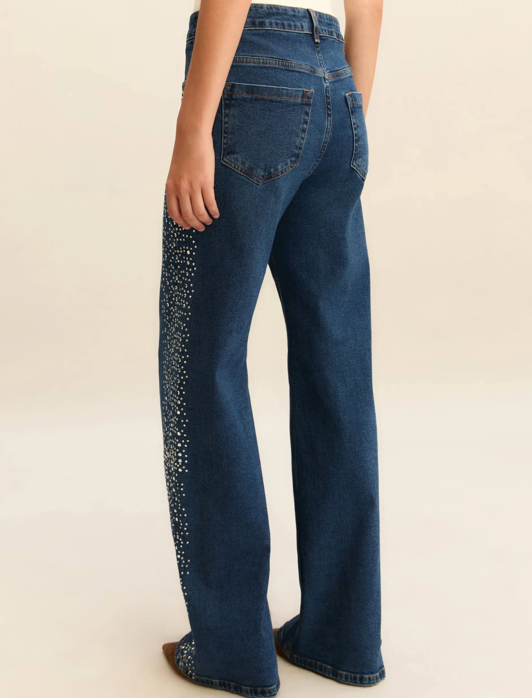 Denim wide leg con cristalli e borchie - BLU