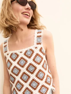 Gilet in crochet con bordo sagomato - BIANCO