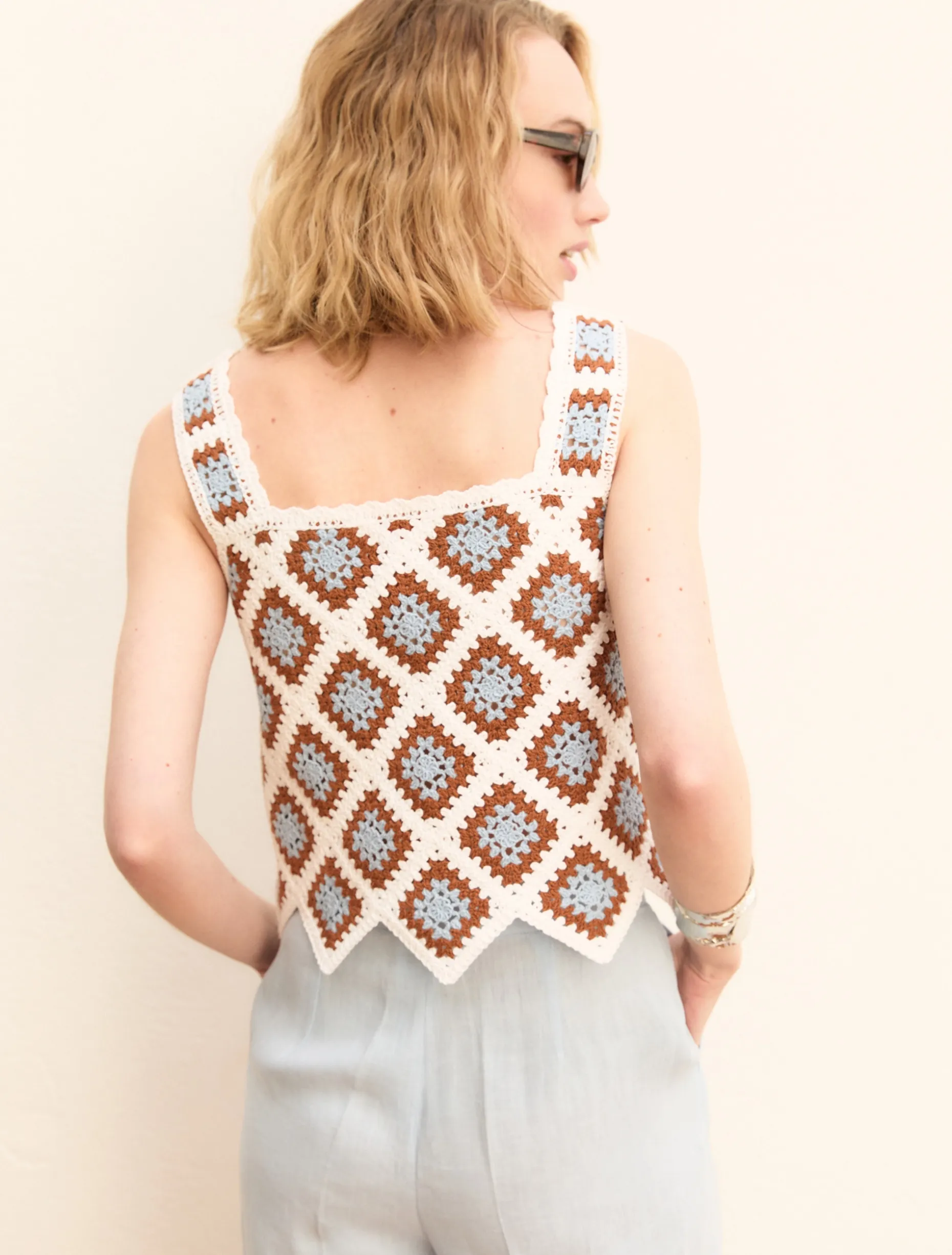 Gilet in crochet con bordo sagomato - BIANCO