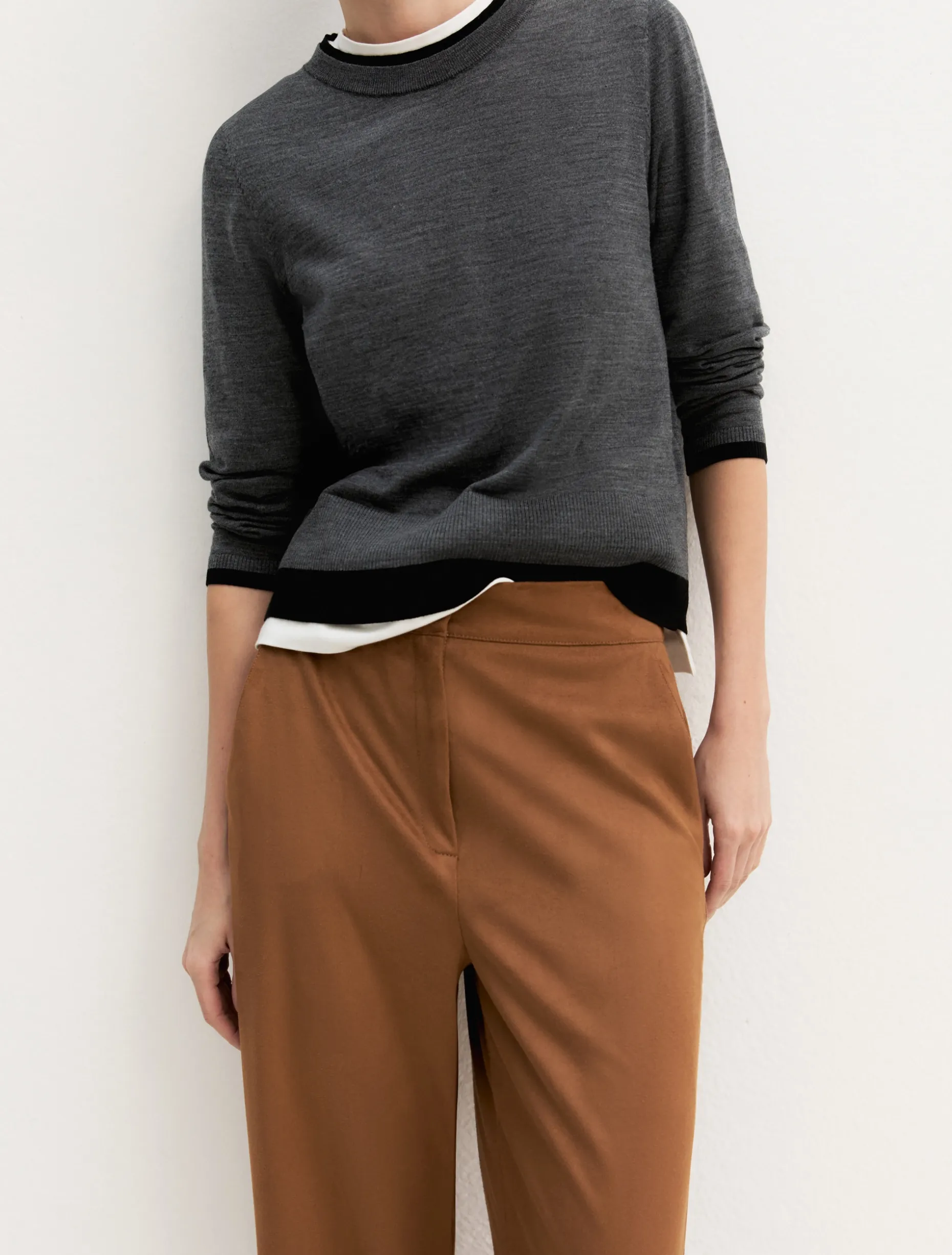Pantalone dritto in jersey stretch - COGNAC