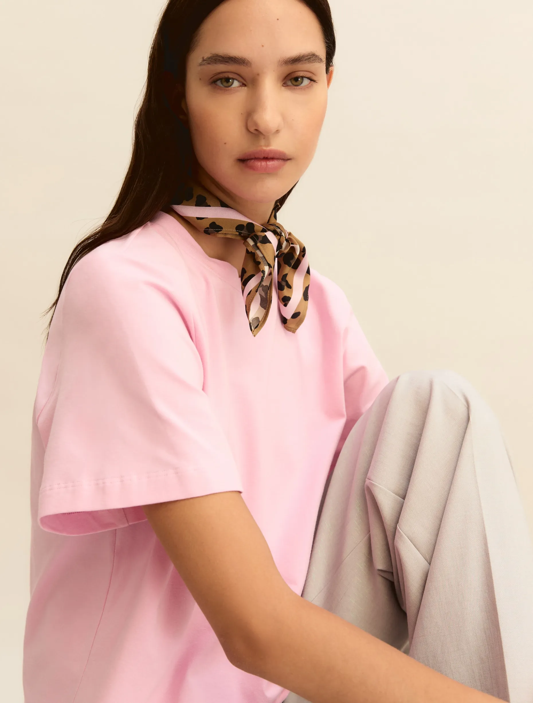 T-shirt in jersey con foulard - ROSA